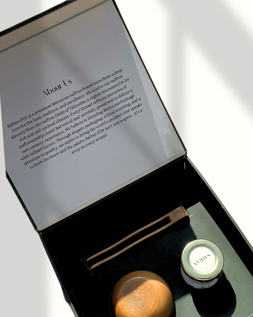 Premium Saffron Gift Box - Christmas edition